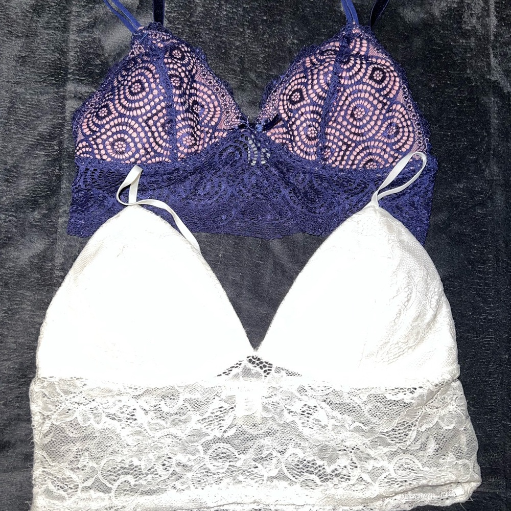 2 bralettes